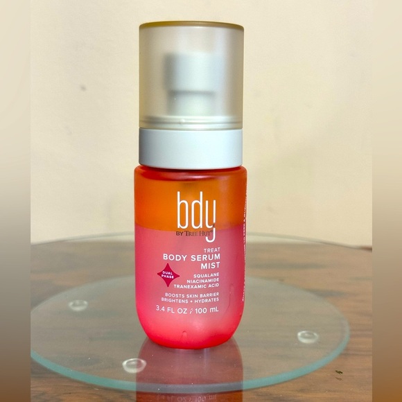 Tree Hut bdy. Brightening Dual Phase Body Serum Mist with Niacinamide + Squalane - Picture 1 of 7